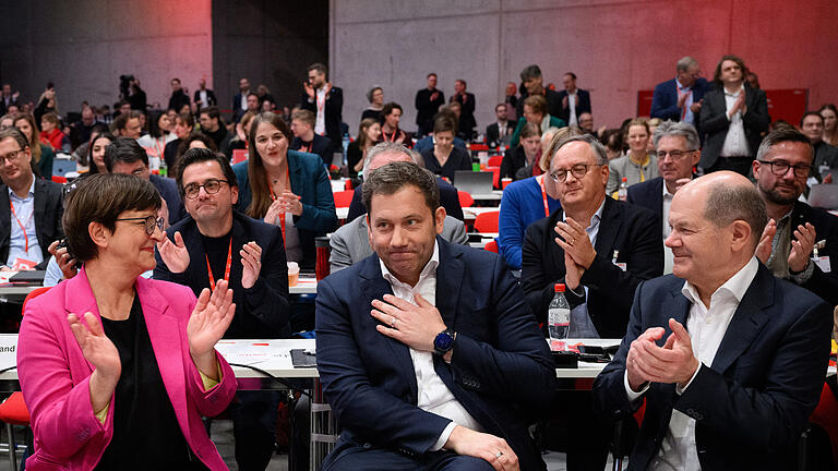 SPD-Bundesparteitag.jpeg       -  Lars Klingbeil ist erneut zum SPD-Chef gewählt worden.