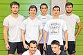 Nervenkitzel bei Volleyballmeisterschaft       -  (fi)   Das Franken-Landschulheim  Schloss  Gaibach mit dem Gymnasium Gerolzhofen veranstaltete das alljährliche Volleyballturnier unter der Leitung der Sportlehrer Theresa Glück-Wolz und Helmut Kneißl. Sieben Jungen- und sechs Mädchenmannschaften der Jahrgangsstufen 10 bis 12 wetteiferten laut Pressemitteilung der Schule in der Dreifachturnhalle in Gerolzhofen mit sportlichem Höchsteinsatz um den Sieg. Dabei sorgten die jüngeren Mitschüler für voll besetzte Zuschauerränge und ausgelassene Stimmung. Im Gegenzug wurden sie mit hochklassigen Volleyballspielen belohnt, welche nicht nur in den Endspielen Nervenkitzel bis zur letzten Sekunde boten. Nach dreieinhalb Stunden standen die Sieger endlich fest: Bei den Jungen gewannen die &bdquo;Blogbrothers&ldquo; der zwölften Jahrgangsstufe. Die Sieger der Mädchenmannschaften waren die &bdquo;Glücklichen&ldquo; der zehnten Klassen. Beide Teams blieben während des Turnierverlaufs ungeschlagen und durften sich über ein zweiwöchiges Probetraining im Fitnessstudio Gschwender in Gerolzhofen freuen. Die weiteren Plätze wurden mit Bratwurstgutscheinen fürs nächste Sommerfest und mit einem freien Eintritt ins Geomaris belohnt. Für das leibliche Wohl sorgten die Schüler der zehnten Klassen mit Sandwiches und Kuchen.
