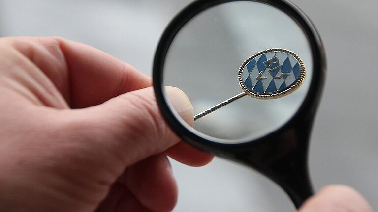 IMG_3275       -  Im Fokus: Ob sie wollen oder nicht, sämtliche Sportvereine sind im gebührenpflichtigen Transparenz-Register gelistet.