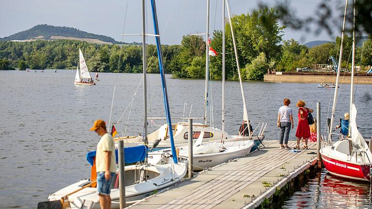 Der Sander Baggersee ist ein Sehnsuchtsort für Freizeitsportler. Doch auch Familien fühlen sich dort pudelwohl. Der Sander Baggersee ist ein Sehnsuchtsort für Freizeitsportler. Doch auch Familien fühlen sich dort pudelwohl. 