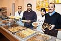 Das Team: Vater Mohammad Khaled, seine Kinder Marwa und Maher Khaled und Mitarbeiter Abdar Al-Masri (von rechts.)