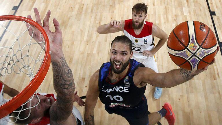 Evan Fournier       -  Bei den Franzosen überragte Evan Fournier mit 27 Punkten.