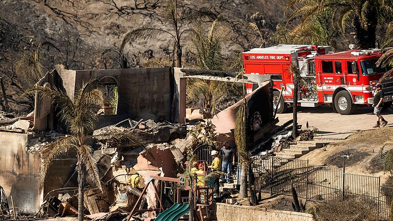 Waldbrände in Kalifornien       -  Der Kampf gegen die Flammen dauert weiter an.