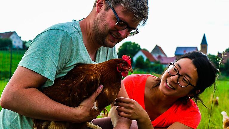 Mit viel Herzblut für Tiere und Natur wohnen und leben Christian und Rebekka May seit Anfang des Jahres in Junkershausen.