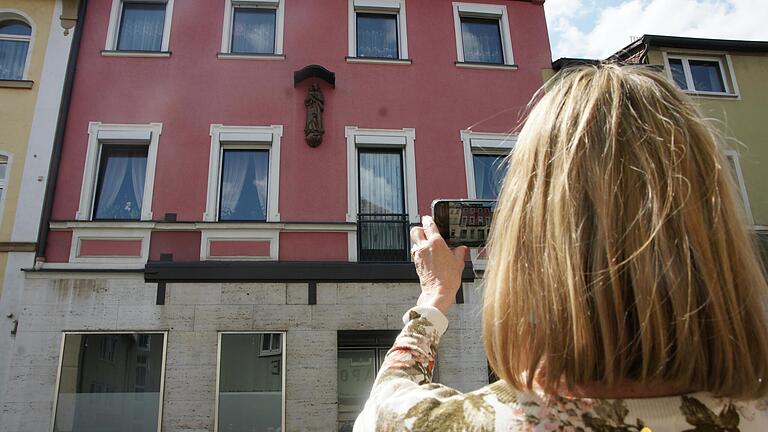 Ein beliebtes Fotomotiv unter den Nachkommen war das ehemalige Kupfer-Haus gegenüber der Schwan-Apotheke.       -  Ein beliebtes Fotomotiv unter den Nachkommen war das ehemalige Kupfer-Haus gegenüber der Schwan-Apotheke.