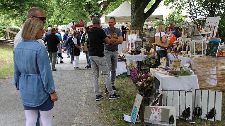 Das Alleen-Fest 'Kunst &amp; Kulinarisches' lockten jedes Jahr viele Besucherinnen und Besucher nach Gerolzhofen, wie auf diesem Archivbild vom Juni 2018 zu sehen ist.