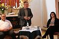 Mit der Zusammenlegung mit der evangelischen Kirchengemeinde Burgsinn verliert Mittelsinn nach 700 Jahren Kirchengeschichte seine eigene Pfarrstelle. Dekan Till Roth (Mitte), Pfarrer Gunnar Zwing und Pfarrerin Sabine Schlagmüller hatten die schwere Aufgabe, dies den Gläubigen zu erklären.