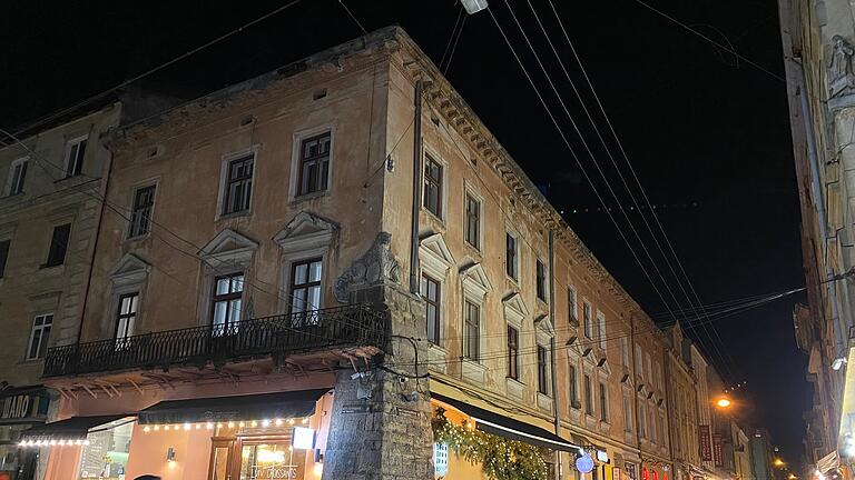 Lwiw in der Ukraine, die Partnerstadt von Würzburg: abends in der Altstadt: abends in der Altstadt. Impressionen aus der Altstadt.