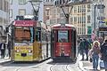 Zwei Straßenbahnen in der Würzburger Innenstadt. Seit Montag, 6. November, ist der Straba-Verkehr in Würzburg nur noch eingeschränkt möglich.&nbsp;