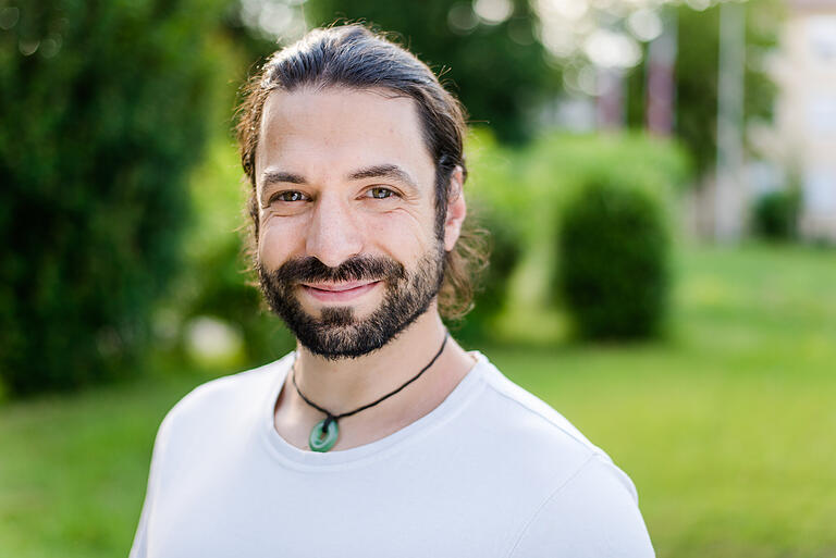 Patrick Herderich ist Diakon an St. Stephan und der Gethsemanegemeinde in Würzburg .