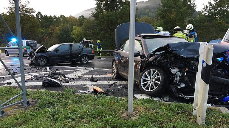 Zwei Autofahrer wurden am 12. Oktober 2020 bei einem Unfall an der westlichen Anschluss-Stelle Hammelburg verletzt. Doch nicht nur dort passieren regelmäßig Unfälle. Foto: Archiv/Ralf Ruppert       -  Zwei Autofahrer wurden am 12. Oktober 2020 bei einem Unfall an der westlichen Anschluss-Stelle Hammelburg verletzt. Doch nicht nur dort passieren regelmäßig Unfälle. Foto: Archiv/Ralf Ruppert