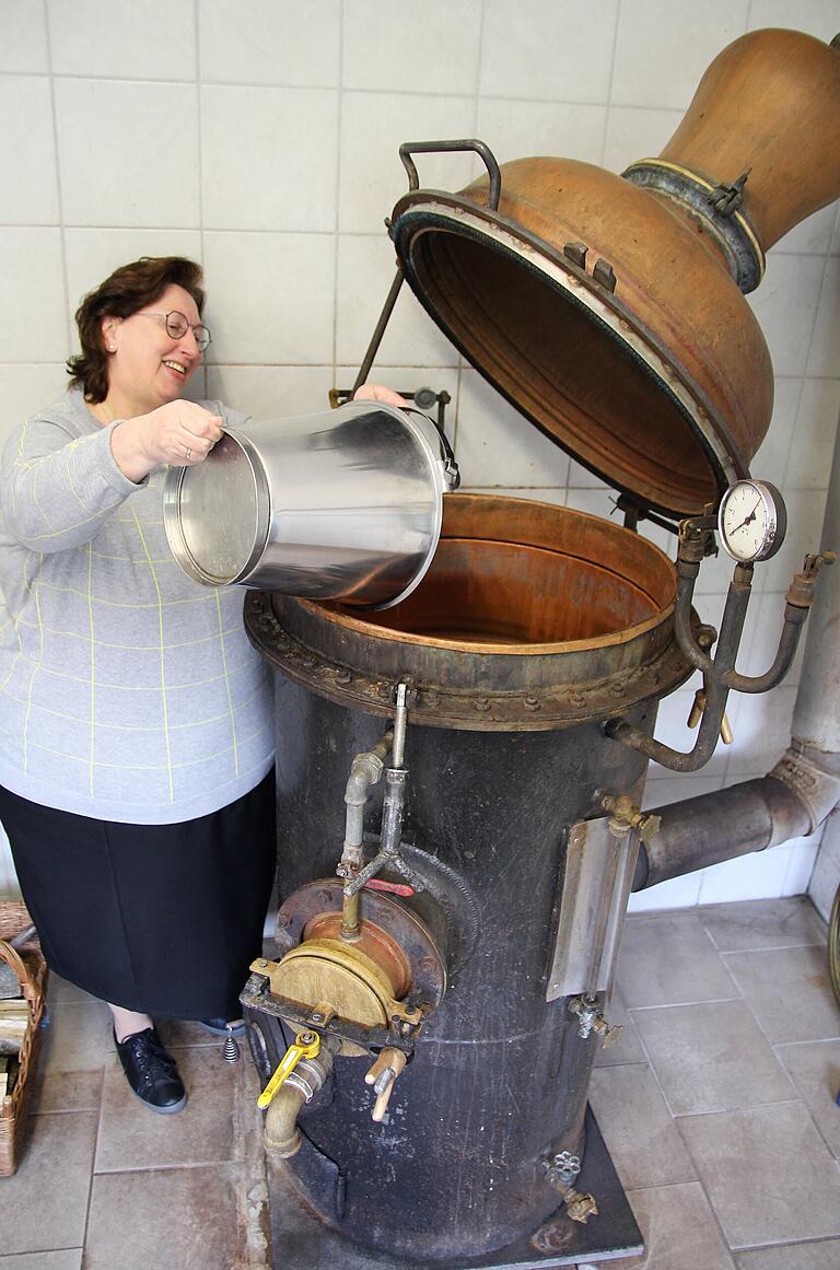 Wurde früher Schnaps hauptsächlich aus Zwetschge und Birne gebrannt, ist heute die Vielfalt wesentlich größer.