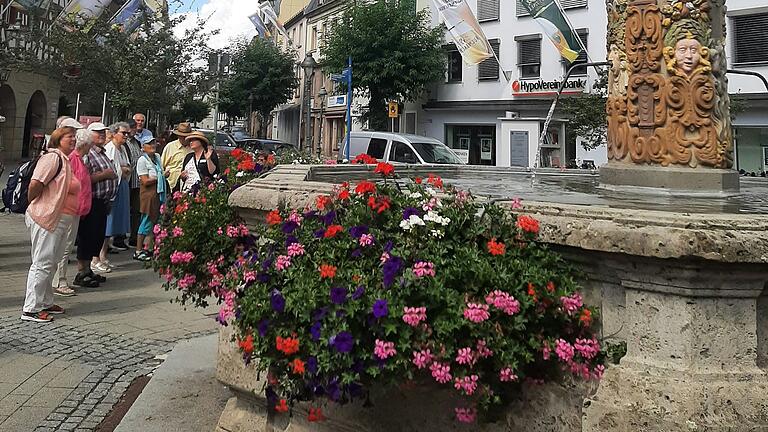 Der Zinsfelder Brunnen.