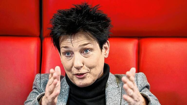 Katrin Altpeter       -  Die frühere baden-württembergische Sozialministerin Katrin Altpeter würde sich für das Amt des SPD Landesvorsitzenden zur Verfügung stellen.