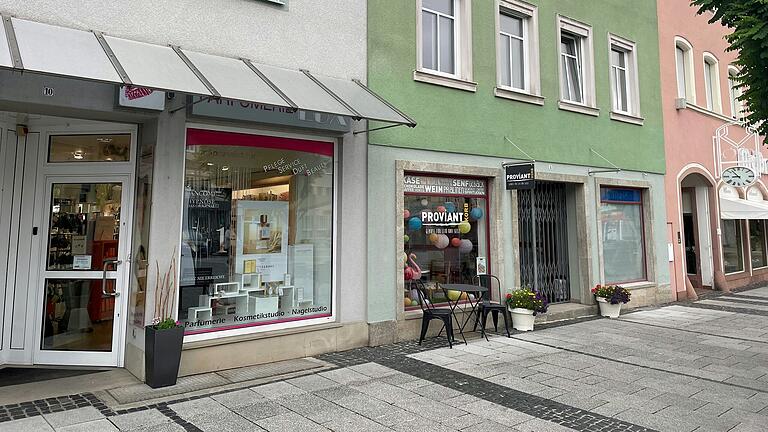 Im 'Proviantkorb' in Bad Neustadt wird ab Mitte Juni umgebaut, dann bleibt das Geschäft vorübergehend geschlossen. Im 'Proviantkorb' in Bad Neustadt wird ab Mitte Juni umgebaut, dann bleibt das Geschäft vorübergehend geschlossen.