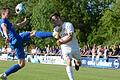 Marc Hänschke (Würzburger FV) und Paul Karle (Karlburg) im Hinspiel am Mittwoch, dass der FV 04 Würzburg mit 3:1 gewann.