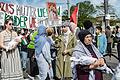 Rund 150 Menschen machten am Samstagnachmittag bei einer Demonstration durch die Innenstadt von Würzburg auf den Krieg und das Leiden in Gaza aufmerksam.