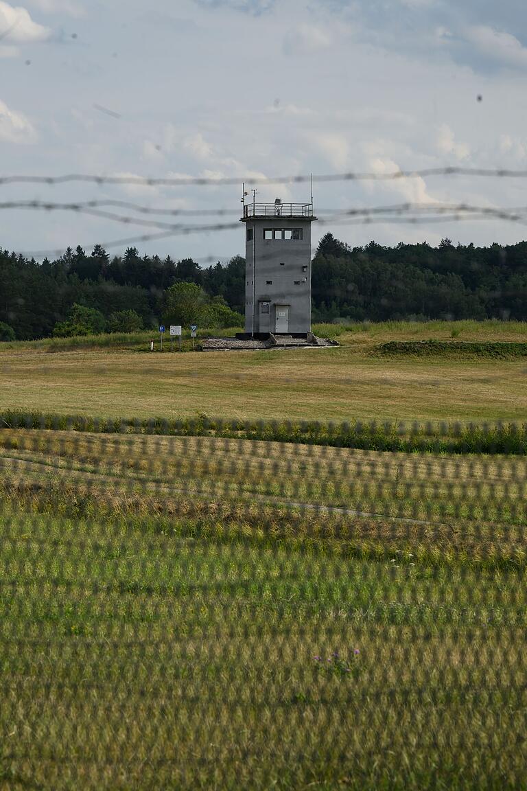 Das Highlight der Tour ist ganz sicher das deutsch-deutsche Freilandmuseum. Der Grenzturm, der Stacheldraht, der Grenzübergang: Hier wird die Geschichte erlebbar.