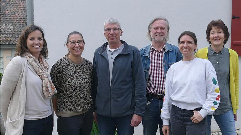 Der Vorstand des Heimat- und Ortsverschönerungsvereins Sulzfeld mit dem neuen Teamvorstand (von links): Jennifer Goesmann, Nina Cotton, Bernd Moser, Heiko Hauptmann, Christiane Jansen und Sibylle Grom.