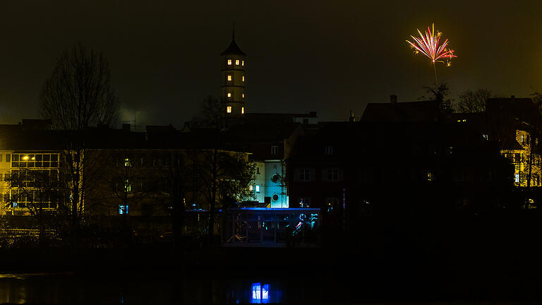 Silvester 2020, Mitternacht: Fast alle hielten sich an die Bitte, nicht zu böllern.&nbsp;