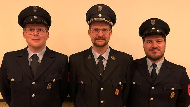 Auf dem Foto Kassier Julius Beeger, 1. Vorsitzender Sebastian Englert, Schriftführer Adrian Müller, es fehlt 2. Vorsitzender Julian Kunkel.