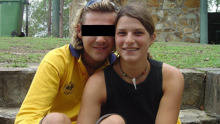 Seit zwölf Jahren schweigt Tobias M. zum Tod von Simone Strobel. Doch nun könnte ein 100-Seiten-Dokument zur Wahrheit führen, das zu seiner Verteidgung entstand. Foto: bwü Seit zwölf Jahren schweigt Tobias M. zum Tod von Simone Strobel. Doch nun könnte ein 100-Seiten-Dokument zur Wahrheit führen, das zu seiner Verteidgung entstand. Foto: bwü
