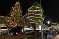 Der Lichterglanz lässt die Vorfreude auf das Weihnachtsfest steigen. Aber die Adventszeit kann auch manchmal spannungsgeladen sein. Davon berichtet Maria Blümm in ihren jüngsten Kindheitserinnerungen. Und davon, wie sich Spannungen auch wieder lösen. Das Bild zeigt den Bad Neustädter Marktplatz im vergangenen Jahr 2021.