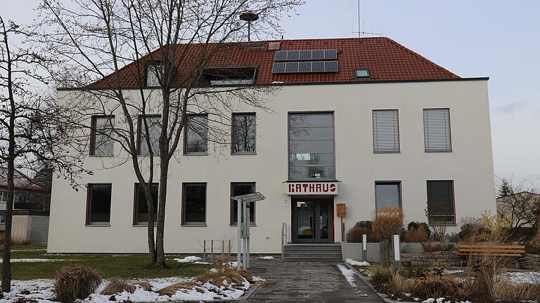 Das Rathaus in Röthlein.