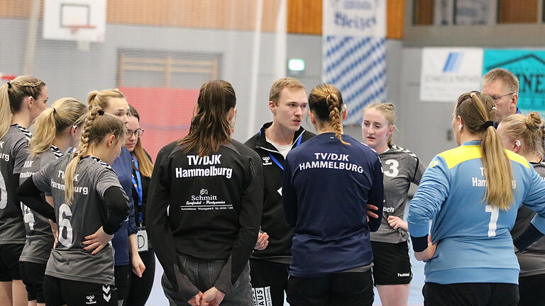 Handball aus Bad Brückenau - Hatten beim Derby deutlich mehr Mühe, als ihnen lieb war: Die Saalestadt-Handballerinnen vom TV/DJK Hammelburg. Handball aus Bad Brückenau - Hatten beim Derby deutlich mehr Mühe, als ihnen lieb war: Die Saalestadt-Handballerinnen vom TV/DJK Hammelburg.