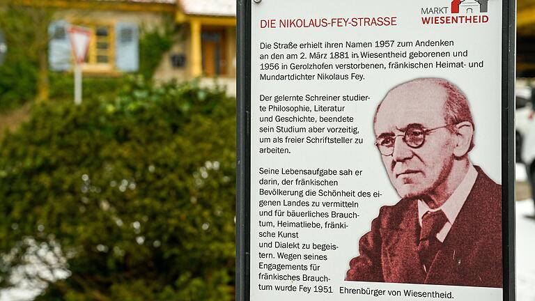 Wiesentheid hat sich für eine große Mahntafel, die auf die Verfehlungen von Nikolaus Fey hinweist, entschieden und den bisherigen Straßennamen beibehalten. Wiesentheid hat sich für eine große Mahntafel, die auf die Verfehlungen von Nikolaus Fey hinweist, entschieden und den bisherigen Straßennamen beibehalten.