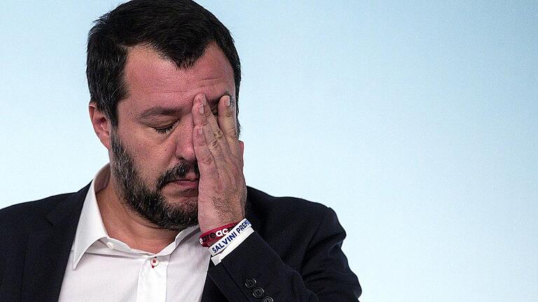 Italiens Haushalt       -  Matteo Salvini, Vize-Premier und Innenminister von Italien, will die Ablehnung des italienischen Haushaltsplans nicht akzeptieren: &bdquo;Es gibt keinen Weg zurück&ldquo;, sagte er am Dienstag.