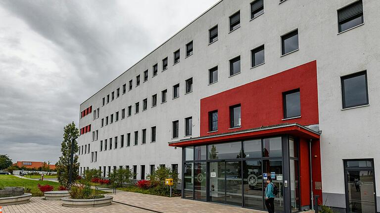 Die Intensivstation und Neurologie der insolventen Rotkreuzklinik in Wertheim bleibt bis mindestens Samstag um 8 Uhr geschlossen.