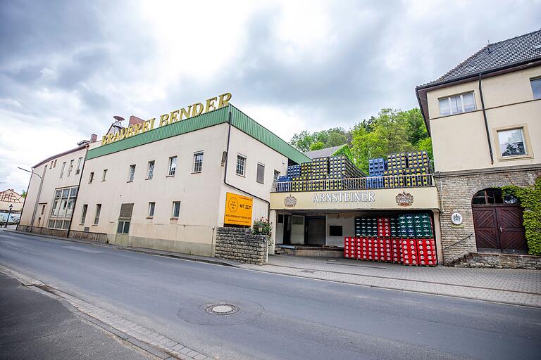 Die Brauerei Bender kämpft um Personal. Die Chancen auf einen neuen Braumeister stehen derzeit nicht schlecht. Ein Nachfolger für Brauer Robert Keller hingegen ist noch nicht in Sicht. Die Brauerei Bender kämpft um Personal. Die Chancen auf einen neuen Braumeister stehen derzeit nicht schlecht. Ein Nachfolger für Brauer Robert Keller hingegen ist noch nicht in Sicht.