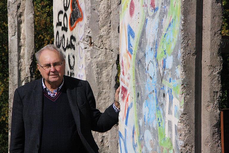 Der unterfränkische CSU-Politiker Eduard Lintner steht unter Verdacht, ein korruptes Netzwerk mit anderen Politikern betrieben zu haben, um den Ruf des Regimes in Baku aufzupolieren. Der unterfränkische CSU-Politiker Eduard Lintner steht unter Verdacht, ein korruptes Netzwerk mit anderen Politikern betrieben zu haben, um den Ruf des Regimes in Baku aufzupolieren.