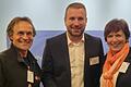 Hält 'Schonungen' bald in Schonungen? Bürgermeister Stefan Rottmann (Mitte) einigte sich mit  Peter Ludwig Maria Weber und Monika Feldner (beide Deutschen Bahn) auf eine Namenspatenschaft für einen modernen Regionalzug.&nbsp;