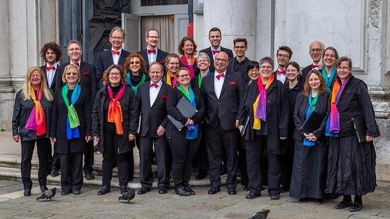Der Erlanger Kammerchor 'CoroCantiamo'.