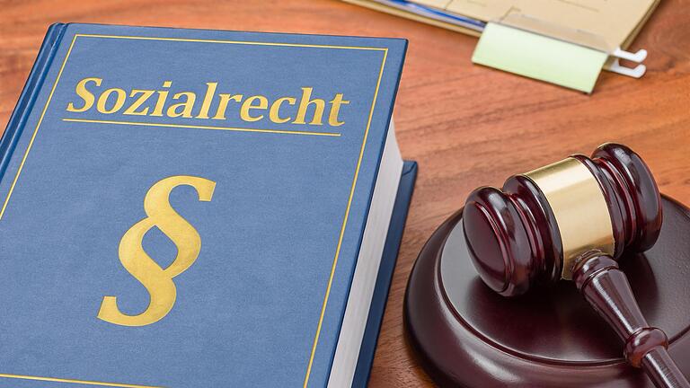 Alle wichtigen Regelungen zur Pflegeversicherung finden sich im im Elften Buch des Sozialgesetzbuchs (SGB XI). - Alle wichtigen Regelungen zur Pflegeversicherung finden sich im im Elften Buch des Sozialgesetzbuchs (SGB XI). Alle wichtigen Regelungen zur Pflegeversicherung finden sich im im Elften Buch des Sozialgesetzbuchs (SGB XI). - Alle wichtigen Regelungen zur Pflegeversicherung finden sich im im Elften Buch des Sozialgesetzbuchs (SGB XI).