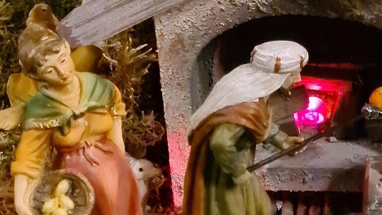 Ein Bäcker bei der Arbeit. Ein Bäcker bei der Arbeit.