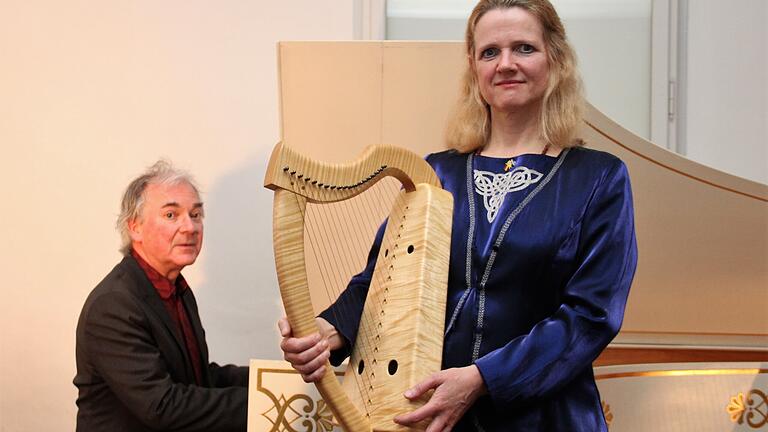 Michael Günther und Deirdre Campbell-Shaw präsentierten in Homburg britische Musik mit Cembalo und Harfe.