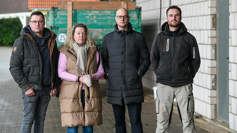 Die Landwirte Tobias Sauer, Anja Schmitt- Kraiß, Sebastian Sauer und Christoph Göbel treten aus dem Bewässerungsverein Bergtheimer Mulde aus.