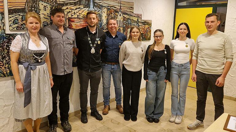 Auf dem Foto Michaela Gensler (Spartenleiterin), Josef Dietz, Oliver Link, Stefan Knobling, Lisa Dietz, Miriam Then, Lena Dietz, Felix Stingl (1. Vorsitzender).