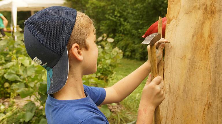 Ferien, das heißt auch Abenteuer. Doch ob und wie betreute Ferienfreizeiten im Sommer 2020 in Unterfranken stattfinden können, das wird derzeit genau abgeklopft. So wie auf unserem Archivfoto , das bei einer Freizeit in Zellingen (Lkr. Würzburg) entstand.&nbsp; &nbsp;