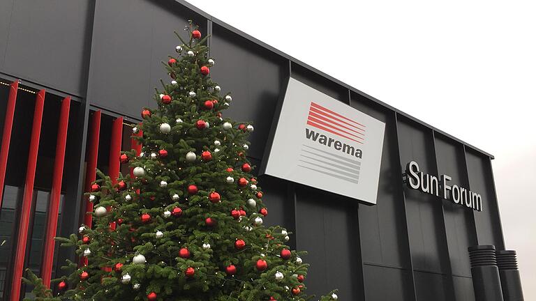 Ein vorzeitiges Weihnachtsgeschenk machte sich der Marktheidenfelder Sonnenschutz-Hersteller Warema mit seinem Showroom am Wertheim Village.