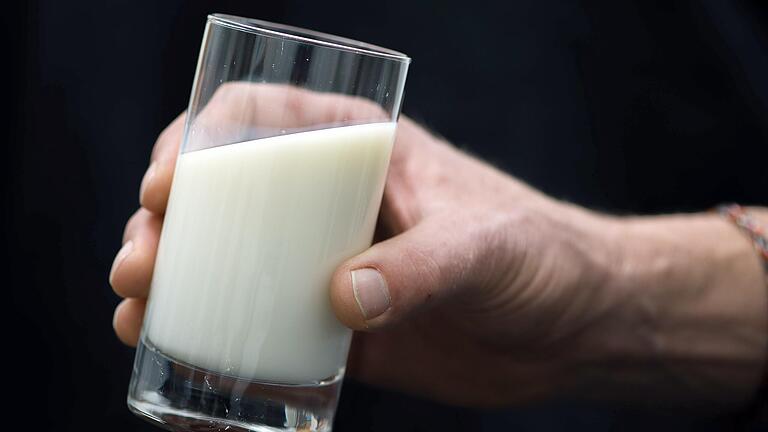 Milch aus Würzburg: Das wird künftig über den französischen Konzern Lactalis laufen.