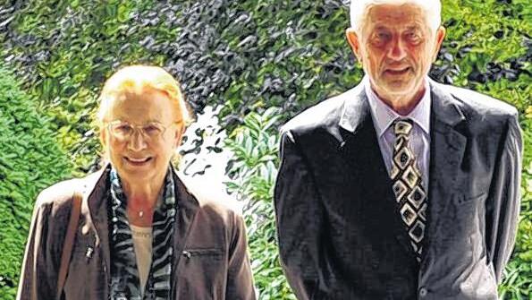 150. Jubiläum: Das langjährige Verleger-Ehepaar Gisela und Gerhard Rötter bei der Feier in der Wandelhalle. 150. Jubiläum: Das langjährige Verleger-Ehepaar Gisela und Gerhard Rötter bei der Feier in der Wandelhalle.