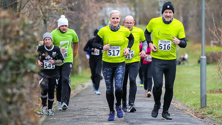 Allein am Hauptlauf nahmen 2019 rund 240 Sportler teil. In diesem Jahr fällt der traditionelle Nikolauslauf in Ochsenfurt coronabedingt aus.