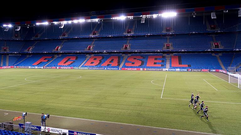 EM 2025       -  Die Frauen-EM 2025 wird im Baseler St. Jakob-Park eröffnet, wo auch das Finale stattfindet.