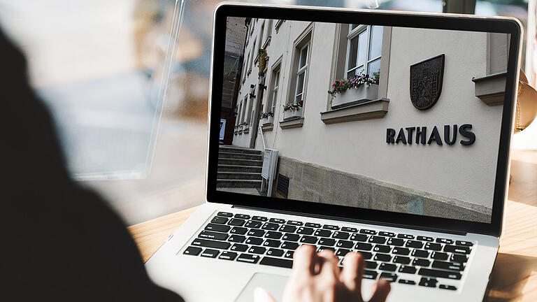 Statt des Gangs ins Rathaus kann man in Bad Neustadt einige Dienste bereits online erledigen. Die Stadt will bei der Digitalisierung bis 2024 weiter vorankommen.