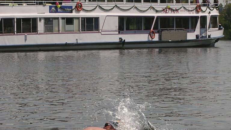 Keine Chance: Thomas Lurz schwamm der &bdquo;Neptun&ldquo; um einiges hinterher.