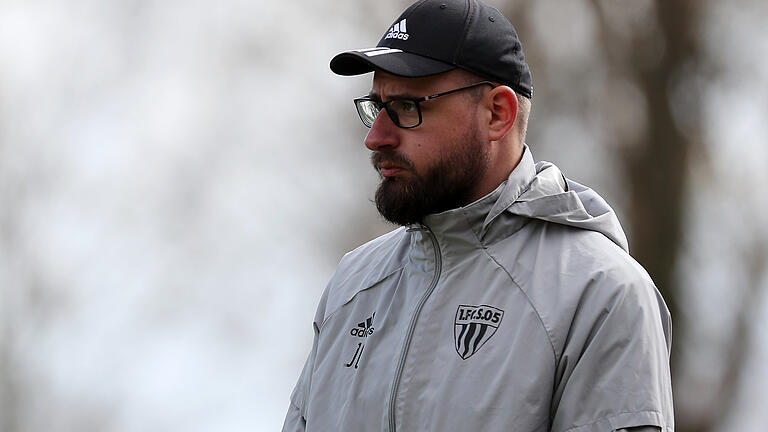 Trainer Jan Gernlein (1. FC Schweinfurt 05) hofft auf einen Auswärtssieg seiner Mannschaft beim TSV Rain/Lech.